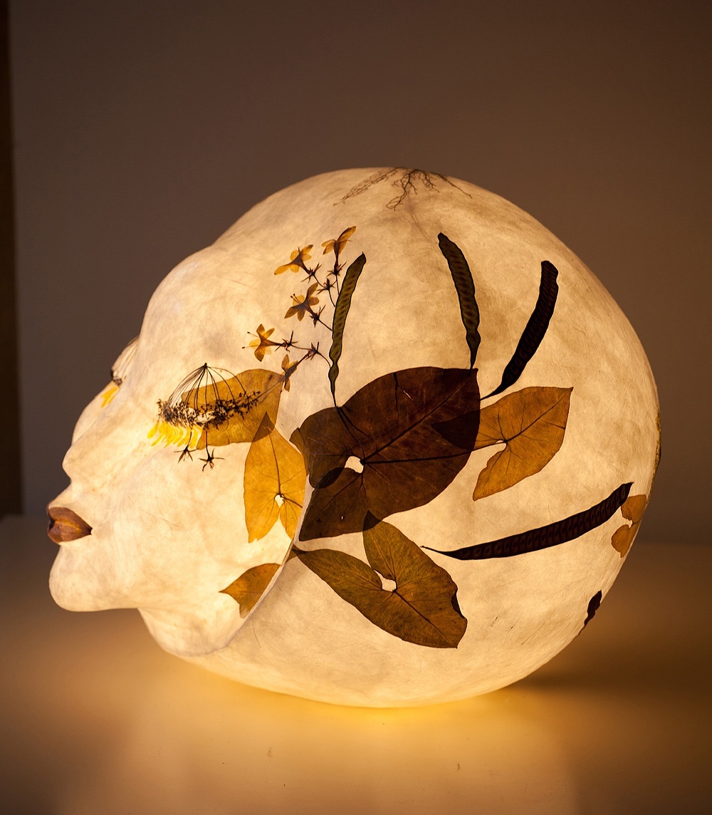 Luna, light sculpture by Elena Wuest