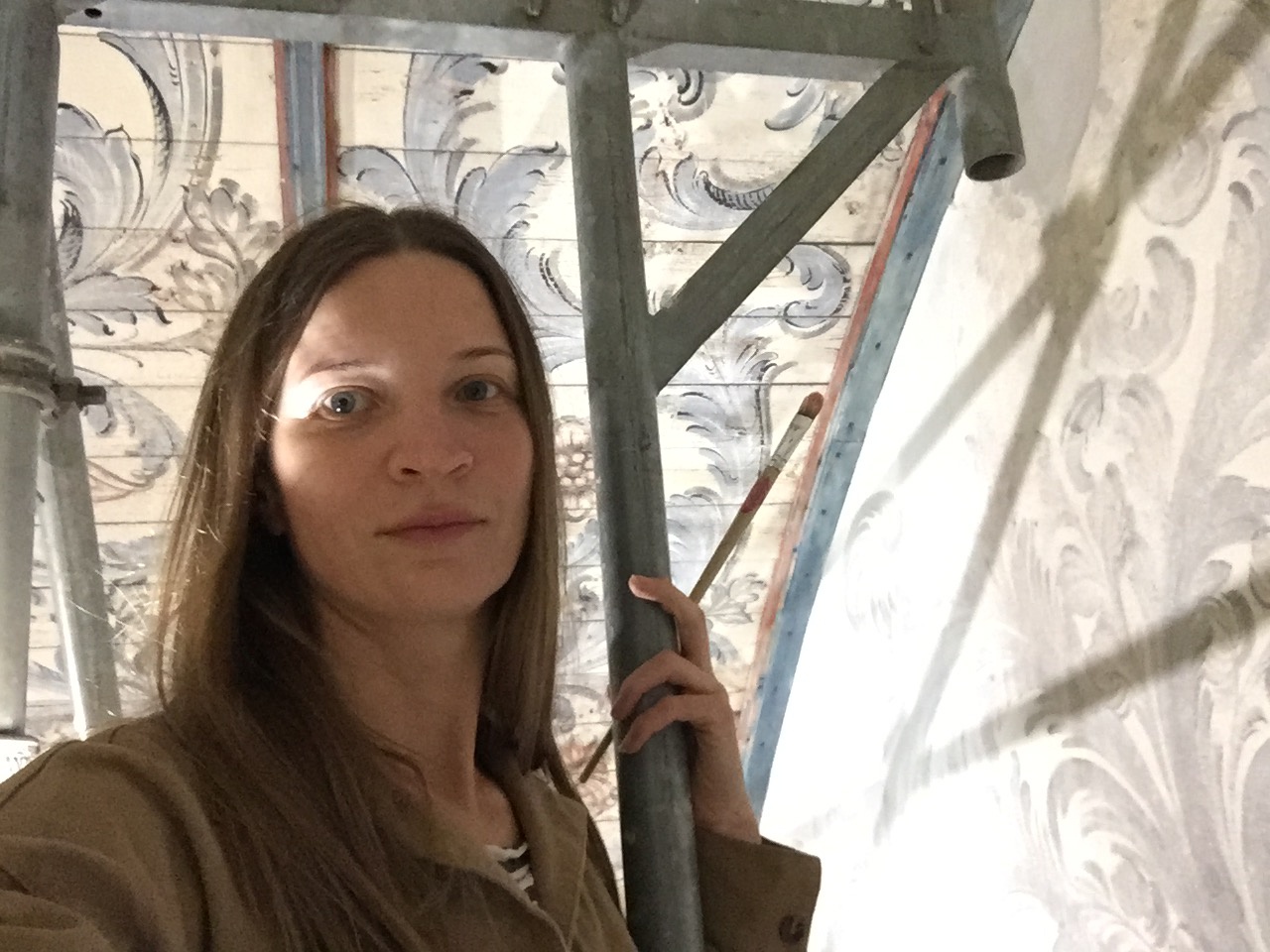 Elena Wuest at Work, Restoration of the wall paintings · village church Dergenthin (Prignitz), 2020